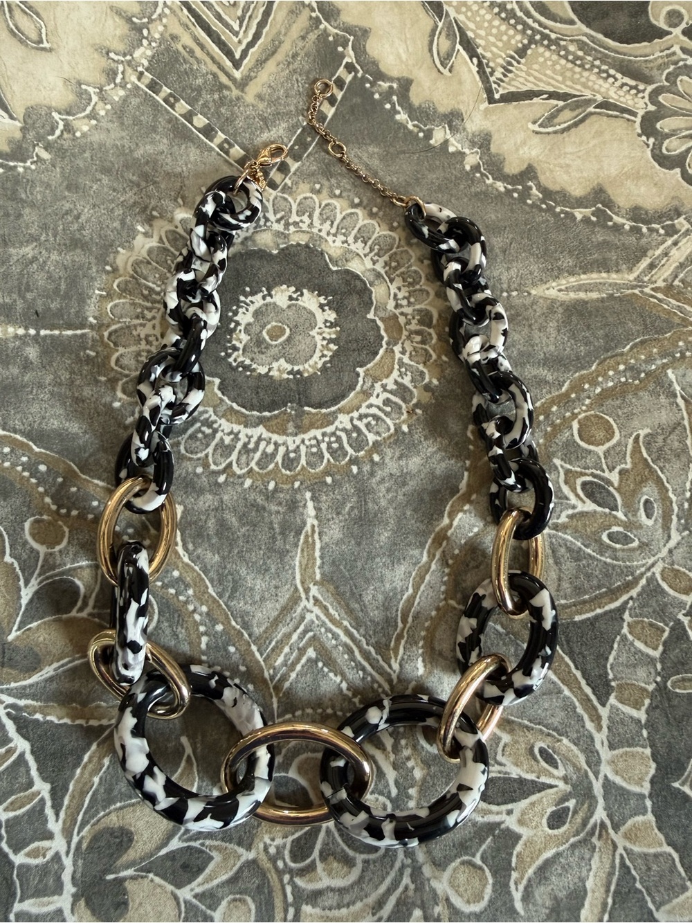 Chunky Black and White Resin Link Necklace with Gold Accent